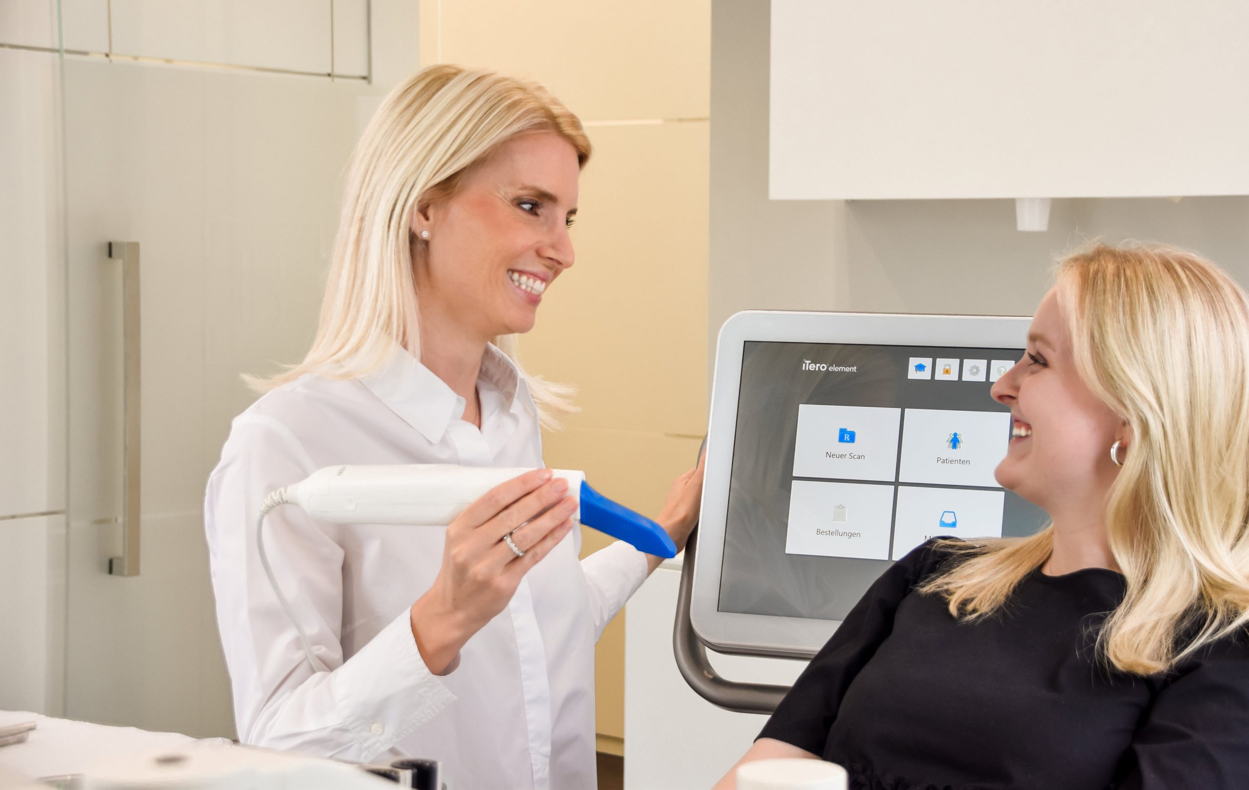 Digitale Abformung mit einem Scanner für Invisalign für Kieferorthopädie in Köln